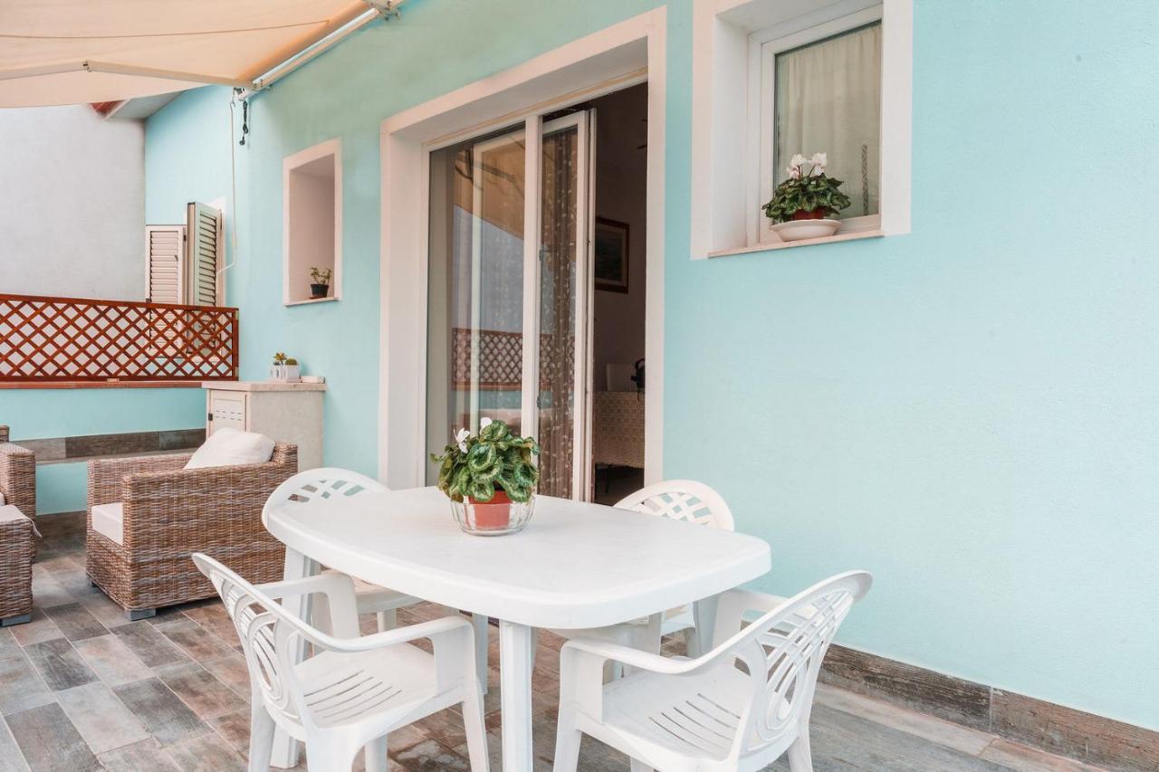 Holiday Home Alle Pavoncelle, Indipendente Con Terrazzo Di 60 Mq Portoscuso Kültér fotó